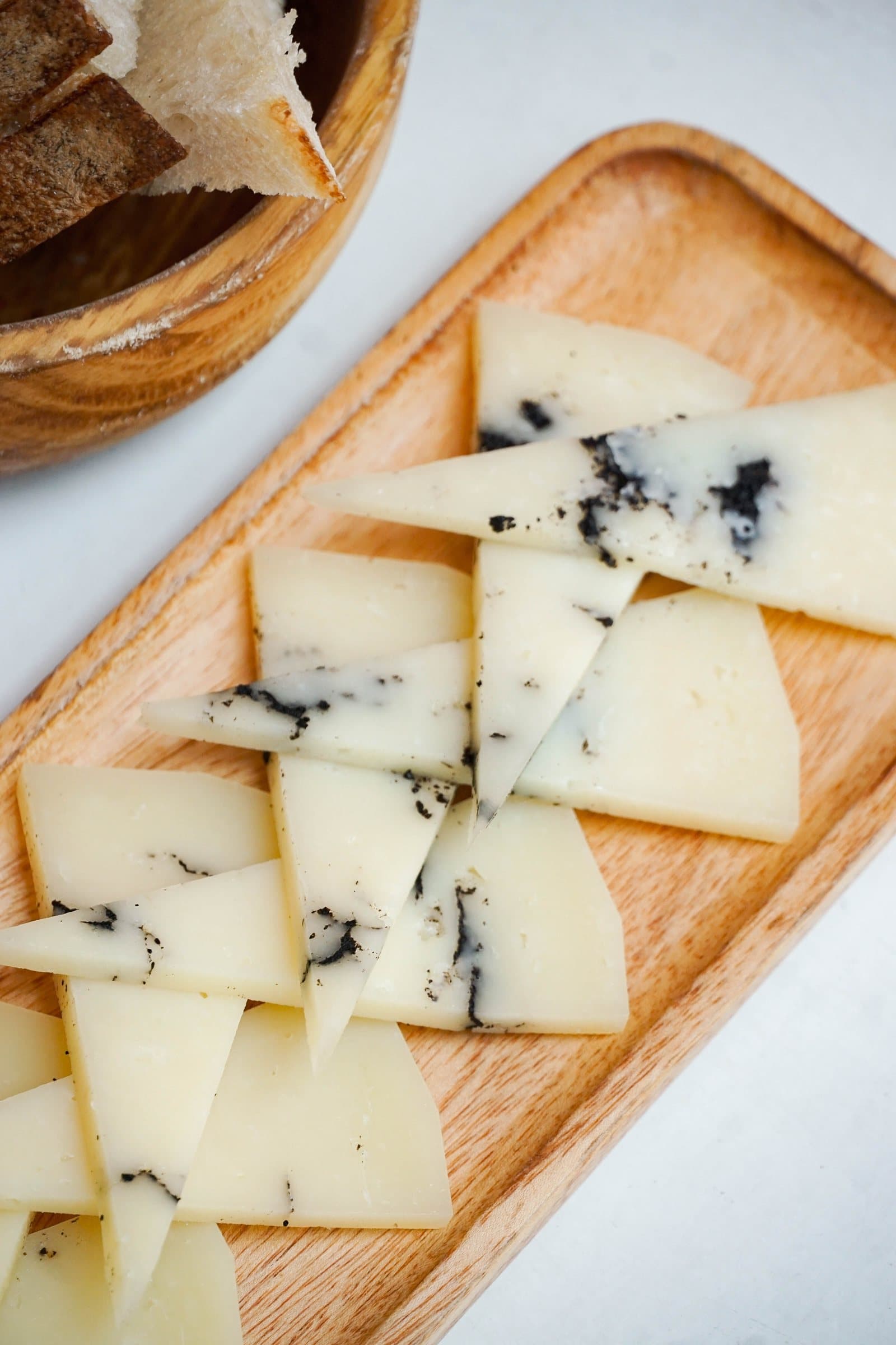 Manchego cheese, hand-cut at IBÉRICO